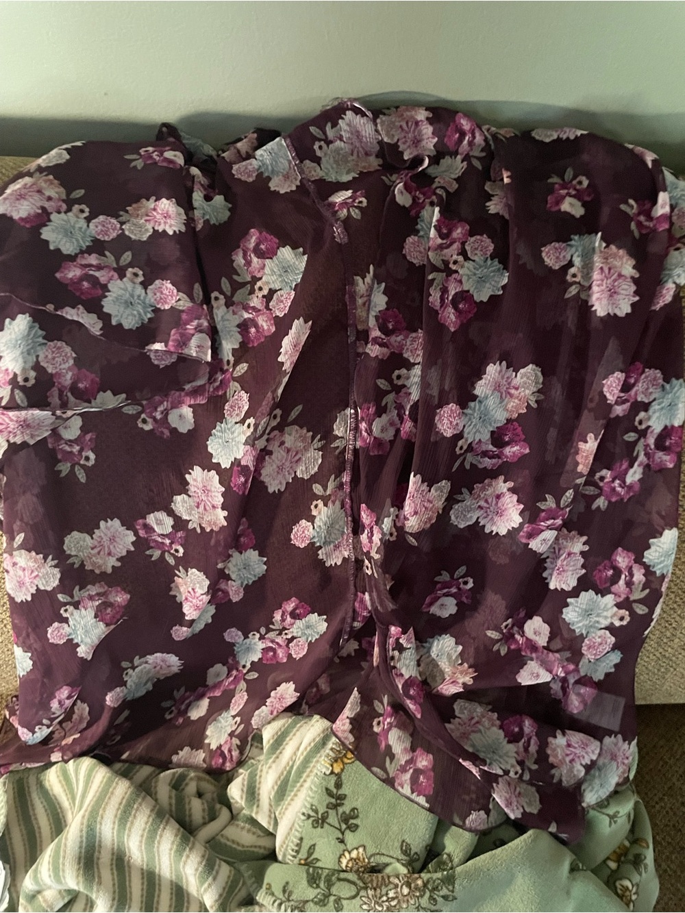 American Eagle Outfitters Plum Floral Sheer Wrap - Picture 3 of 5